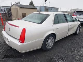 ✅ 2008 Cadillac DTS 1SC • VIN: 1G6KD57Y88U113711 • Lot: 43191891. Wystawiony na IAAI z przebiegiem 140 826 mil. Bezpłatny archiwum sprzedaży aukcyjnych z USA i szczegółowy raport historii pojazdu na DreamBid. Zdjęcie 4.