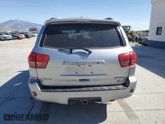 ✅ 2010 Toyota Sequoia Limited • VIN: 5TDJW5G14AS027313 • Лот: 66159895. Опубликован ранее на Copart с пробегом 178 324 миль. Бесплатный доступ к архиву аукционных продаж из США и подробный отчёт об истории автомобиля на DreamBid. Изображение 6.