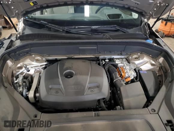 ✅ 2023 Volvo XC90 • VIN: YV4H600A8P1977267 • Lot: 83567284. Listed on Copart with 4,256 mi. Free auction sales archive from the USA and detailed vehicle history report at DreamBid. Image 12.