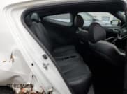 ✅ 2016 Hyundai Veloster Turbo R-Spec • VIN: KMHTC6AE6GU272505 • Lot: 78925864. Wystawiony na Copart z przebiegiem 100 801 mil. Bezpłatny archiwum sprzedaży aukcyjnych z USA i szczegółowy raport historii pojazdu na DreamBid. Zdjęcie 10.