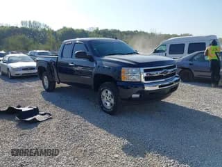 ✅ 2010 Chevrolet Silverado 1500 LT • VIN: 1GCSKSE31AZ184993 • Лот: 43311653. Опубликован ранее на IAAI с пробегом 163 665 миль. Бесплатный доступ к архиву аукционных продаж из США и подробный отчёт об истории автомобиля на DreamBid. Изображение 1.