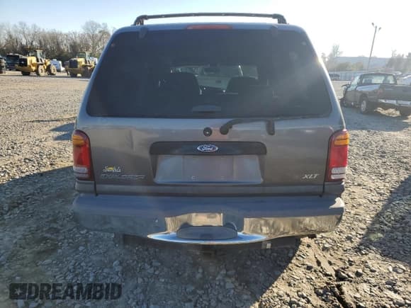 ✅ 1999 Ford Explorer XL • VIN: 1FMZU34X8XUC31019 • Lot: 87831635. Wystawiony na Copart z przebiegiem 220 683 mil. Bezpłatny archiwum sprzedaży aukcyjnych z USA i szczegółowy raport historii pojazdu na DreamBid. Zdjęcie 6.