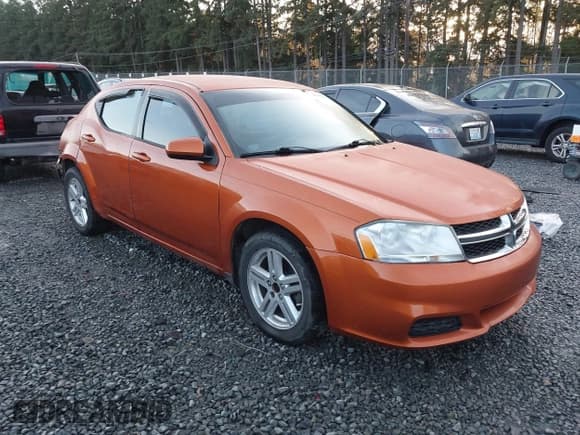 ✅ 2011 Dodge Avenger Mainstreet • VIN: 1B3BD1FB1BN575078 • Lot: 43646916. Listed on IAAI with 95,057 mi. Free auction sales archive from the USA and detailed vehicle history report at DreamBid. Image 1.