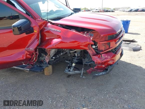 ✅ 2021 Chevrolet Silverado 1500 RST • VIN: 3GCPWDED8MG285709 • Lot: 43180967. Wystawiony na IAAI z przebiegiem 29 064 mil. Bezpłatny archiwum sprzedaży aukcyjnych z USA i szczegółowy raport historii pojazdu na DreamBid. Zdjęcie 6.