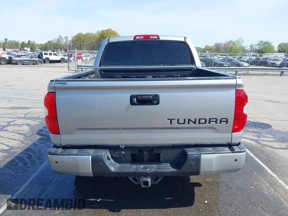 ✅ 2016 Toyota Tundra SR5 • VIN: 5TFEM5F17GX096508 • Lot: 41908791. Listed on IAAI with 103,583 mi. Free auction sales archive from the USA and detailed vehicle history report at DreamBid. Image 16.