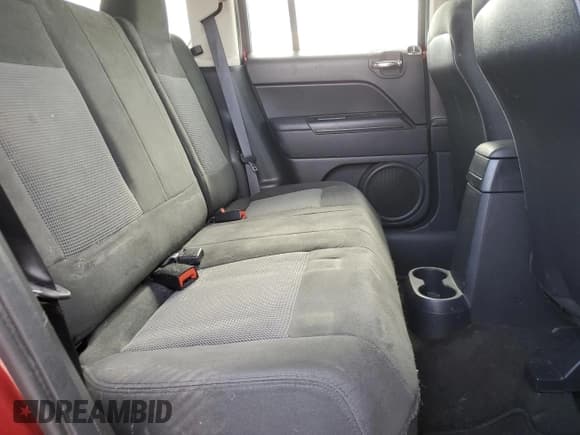 ✅ 2017 Jeep Patriot Sport • VIN: 1C4NJRBB8HD106366 • Lot: 86182085. Listed on Copart with 157,381 mi. Free auction sales archive from the USA and detailed vehicle history report at DreamBid. Image 11.