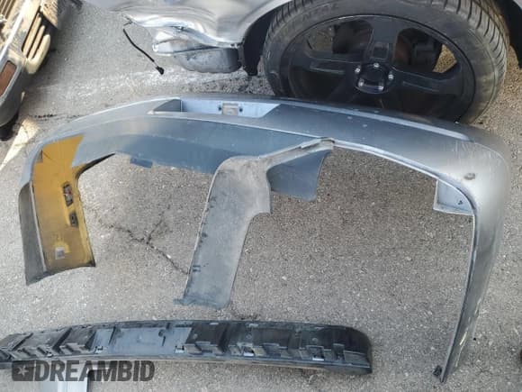 ✅ 2011 Dodge Challenger • VIN: 2B3CJ4DG6BH542907 • Lot: 70485444. Wystawiony na Copart z przebiegiem 123 440 mil. Bezpłatny archiwum sprzedaży aukcyjnych z USA i szczegółowy raport historii pojazdu na DreamBid. Zdjęcie 12.