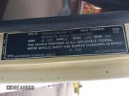 ✅ 1983 Volkswagen Vanagon • VIN: WV2ZA0251DH004404 • Lot: 43485173. Wystawiony na IAAI z przebiegiem 167 002 mil. Bezpłatny archiwum sprzedaży aukcyjnych z USA i szczegółowy raport historii pojazdu na DreamBid. Zdjęcie 9.