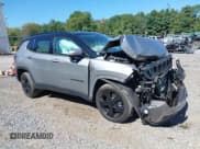 ✅ 2019 Jeep Compass Latitude • VIN: 3C4NJDBB5KT697213 • Lot: 43133163. Listed on IAAI with 55,308 mi. Free auction sales archive from the USA and detailed vehicle history report at DreamBid. Image 1.