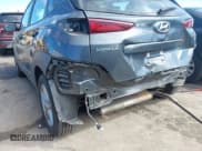 ✅ 2020 Hyundai Kona SE • VIN: KM8K12AA2LU474596 • Лот: 43411037. Опубликован ранее на IAAI с пробегом 98 306 миль. Бесплатный доступ к архиву аукционных продаж из США и подробный отчёт об истории автомобиля на DreamBid. Изображение 6.