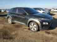 2019 Hyundai Kona Limited z VIN KM8K33AG5KU024153, wystawiony jako Copart lot #45091033 z przebiegiem 85 218 mil mil oraz . Historia ofert i sprzedaży dostępna na DreamBid. Obrazek 4.