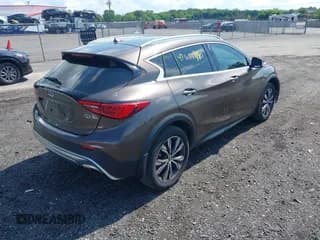 ✅ 2017 Infiniti QX30 Premium • VIN: SJKCH5CR2HA020508 • Лот: 42651460. Опубликован ранее на IAAI с пробегом 99 788 миль. Бесплатный доступ к архиву аукционных продаж из США и подробный отчёт об истории автомобиля на DreamBid. Изображение 4.