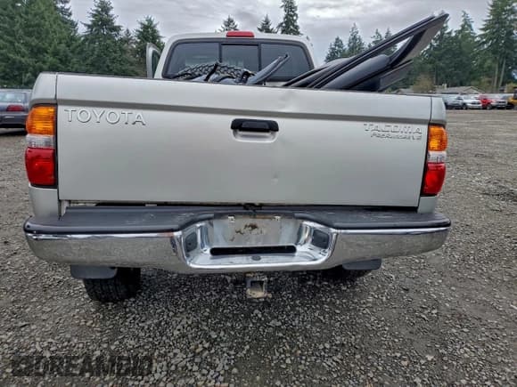 ✅ 2004 Toyota Tacoma PreRunner • VIN: 5TESN92N54Z439272 • Lot: 94369165. Wystawiony na Copart z przebiegiem Nie podano. Bezpłatny archiwum sprzedaży aukcyjnych z USA i szczegółowy raport historii pojazdu na DreamBid. Zdjęcie 6.