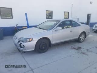 ✅ 2001 Honda Accord LX • VIN: 1HGCG31461A004949 • Lot: 74598664. Listed on Copart with 201,612 mi. Free auction sales archive from the USA and detailed vehicle history report at DreamBid. Image 1.