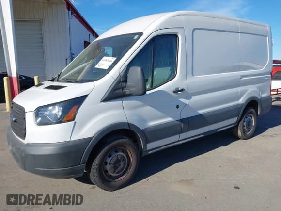 ✅ 2018 Ford Transit • VIN: 1FTYR1CM3JKA35165 • Lot: 41481414. Listed on IAAI with 90,570 mi. Free auction sales archive from the USA and detailed vehicle history report at DreamBid. Image 17.