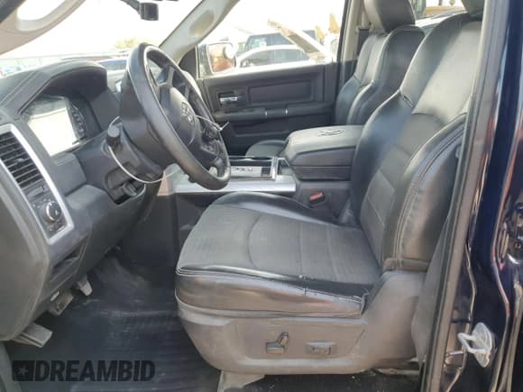 ✅ 2012 Ram 1500 Sport • VIN: 1C6RD7HT9CS275952 • Лот: 70141195. Опубликован ранее на Copart с пробегом 401 099 миль. Бесплатный доступ к архиву аукционных продаж из США и подробный отчёт об истории автомобиля на DreamBid. Изображение 7.