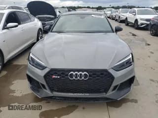 ✅ 2019 Audi RS 5 Sportback • VIN: WUABWCF50KA907990 • Lot: 74036664. Wystawiony na Copart z przebiegiem Nie podano. Bezpłatny archiwum sprzedaży aukcyjnych z USA i szczegółowy raport historii pojazdu na DreamBid. Zdjęcie 5.
