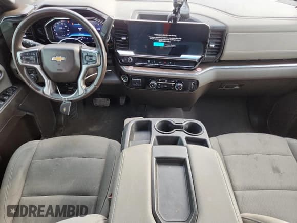 ✅ 2024 Chevrolet Silverado 2500HD LT • VIN: 2GC4YNEY3R1230137 • Лот: 87066945. Опубликован ранее на Copart с пробегом 51 954 миль. Бесплатный доступ к архиву аукционных продаж из США и подробный отчёт об истории автомобиля на DreamBid. Изображение 8.