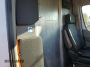 ✅ 2011 Mercedes-Benz Sprinter Cargo • VIN: WD3PE8CB1B5587496 • Lot: 75341714. Wystawiony na Copart z przebiegiem Nie podano. Bezpłatny archiwum sprzedaży aukcyjnych z USA i szczegółowy raport historii pojazdu na DreamBid. Zdjęcie 10.