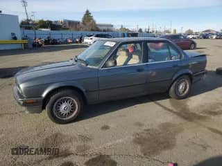 1989 BMW 3 Series 325i с VIN WBAAD2307K8849902, выставлен на аукционе Copart как лот 87257434 с пробегом 233 562 миль миль и Списание • Salvage title. История ставок и продаж доступна на DreamBid. Изображение 1.