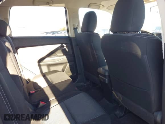 2016 Mitsubishi Outlander ES z VIN JA4AD2A37GZ026687, wystawiony jako IAAI lot #43600599 z przebiegiem 97 739 mil mil oraz . Historia ofert i sprzedaży dostępna na DreamBid. Obrazek 8.