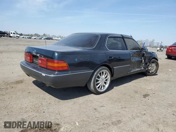 ✅ 1993 Lexus LS • VIN: JT8UF11E6P0175765 • Лот: 47303144. Опубликован ранее на Copart с пробегом Не указан. Бесплатный доступ к архиву аукционных продаж из США и подробный отчёт об истории автомобиля на DreamBid. Изображение 3.