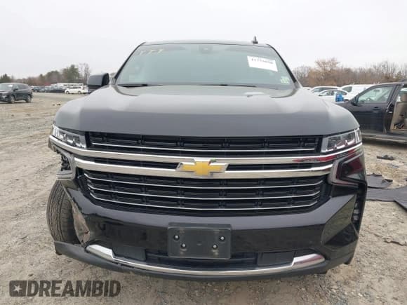 ✅ 2021 Chevrolet Suburban LT • VIN: 1GNSKCKD5MR391000 • Lot: 41775850. Wystawiony na IAAI z przebiegiem 197 353 mil. Bezpłatny archiwum sprzedaży aukcyjnych z USA i szczegółowy raport historii pojazdu na DreamBid. Zdjęcie 12.