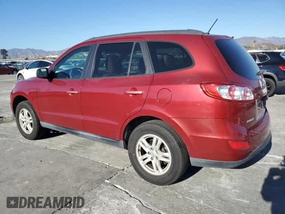 ✅ 2011 Hyundai Santa Fe GLS • VIN: 5XYZG3AB0BG002414 • Lot: 79320024. Listed on Copart with 180,763 mi. Free auction sales archive from the USA and detailed vehicle history report at DreamBid. Image 2.