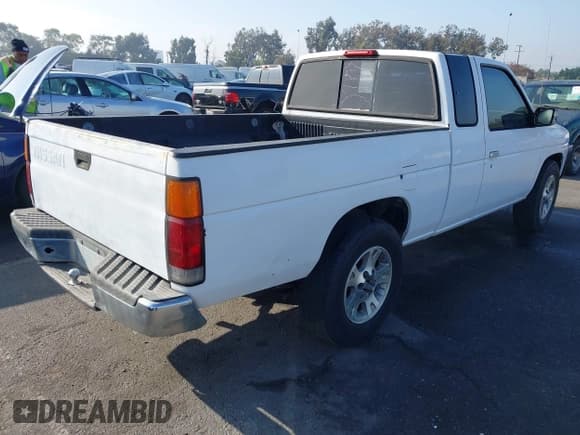 ✅ 1995 Nissan Frontier XE • VIN: 1N6SD16S7SC320717 • Lot: 43926875. Listed on IAAI with 415,090 mi. Free auction sales archive from the USA and detailed vehicle history report at DreamBid. Image 4.