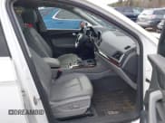 ✅ 2019 Audi Q5 Prestige • VIN: WA1CNAFY9K2087240 • Лот: 43589737. Опубликован ранее на IAAI с пробегом 27 208 миль. Бесплатный доступ к архиву аукционных продаж из США и подробный отчёт об истории автомобиля на DreamBid. Изображение 5.