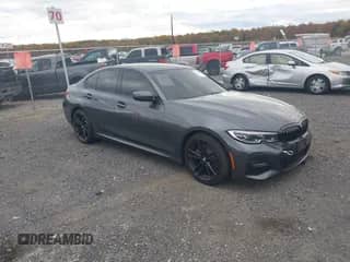 2020 BMW 3 Series 330i xDrive z VIN 3MW5R7J08L8B43613, wystawiony jako IAAI lot #43477567 z przebiegiem 68 733 mil mil oraz . Historia ofert i sprzedaży dostępna na DreamBid. Obrazek 1.