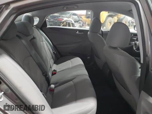 ✅ 2013 Hyundai Sonata GLS • VIN: 5NPEB4AC3DH596343 • Лот: 91958255. Опубликован ранее на Copart с пробегом 193 703 миль. Бесплатный доступ к архиву аукционных продаж из США и подробный отчёт об истории автомобиля на DreamBid. Изображение 10.