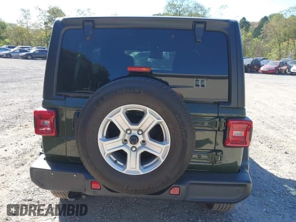 ✅ 2022 Jeep Wrangler Unlimited Sport S • VIN: 1C4HJXDG4NW249924 • Lot: 43383160. Listed on IAAI with 43,361 mi. Free auction sales archive from the USA and detailed vehicle history report at DreamBid. Image 16.