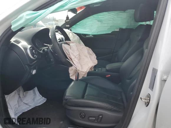 ✅ 2020 Audi S3 S line Premium • VIN: WAUB1GFF5LA001277 • Lot: 46245283. Wystawiony na Copart z przebiegiem 28 222 mil. Bezpłatny archiwum sprzedaży aukcyjnych z USA i szczegółowy raport historii pojazdu na DreamBid. Zdjęcie 7.