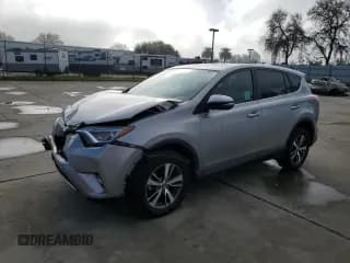 ✅ 2018 Toyota RAV4 XLE • VIN: 2T3WFREV9JW481607 • Лот: 49353585. Опубликован ранее на Copart с пробегом 167 115 миль. Бесплатный доступ к архиву аукционных продаж из США и подробный отчёт об истории автомобиля на DreamBid. Изображение 1.