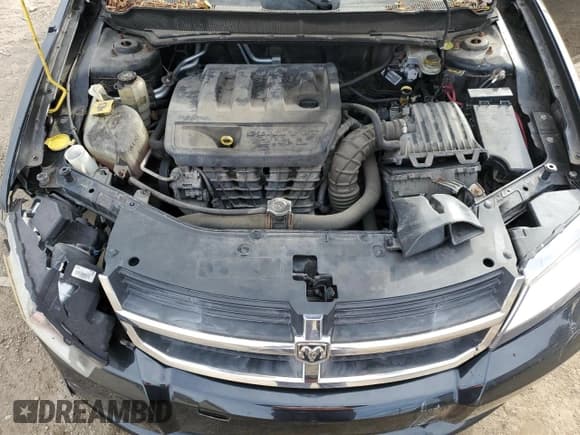 ✅ 2010 Dodge Avenger R/T • VIN: 1B3CC5FBXAN129542 • Лот: 90696235. Опубликован ранее на Copart с пробегом 123 258 миль. Бесплатный доступ к архиву аукционных продаж из США и подробный отчёт об истории автомобиля на DreamBid. Изображение 11.