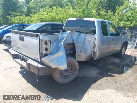 ✅ 2011 GMC Sierra 1500 SLE • VIN: 1GTR1VEA2BZ161077 • Lot: 42299431. Wystawiony na IAAI z przebiegiem 168 333 mil. Bezpłatny archiwum sprzedaży aukcyjnych z USA i szczegółowy raport historii pojazdu na DreamBid. Zdjęcie 4.
