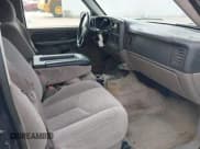 ✅ 2003 Chevrolet Tahoe LT • VIN: 1GNEC13Z33R191305 • Lot: 41716620. Wystawiony na IAAI z przebiegiem 262 147 mil. Bezpłatny archiwum sprzedaży aukcyjnych z USA i szczegółowy raport historii pojazdu na DreamBid. Zdjęcie 5.