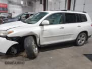 ✅ 2013 Toyota Highlander Limited • VIN: 5TDDK3EH6DS251104 • Lot: 42605817. Listed on IAAI with 131,720 mi. Free auction sales archive from the USA and detailed vehicle history report at DreamBid. Image 14.