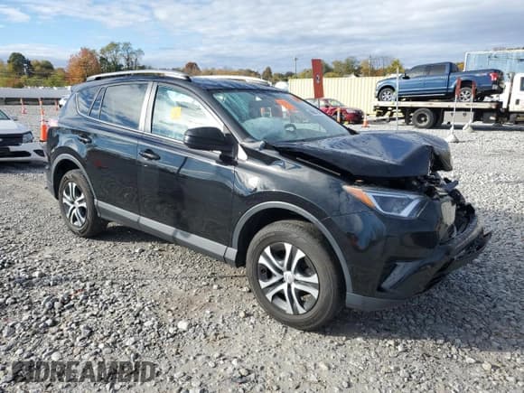 ✅ 2018 Toyota RAV4 LE • VIN: 2T3ZFREV6JW510896 • Lot: 90651945. Wystawiony na Copart z przebiegiem Nie podano. Bezpłatny archiwum sprzedaży aukcyjnych z USA i szczegółowy raport historii pojazdu na DreamBid. Zdjęcie 4.