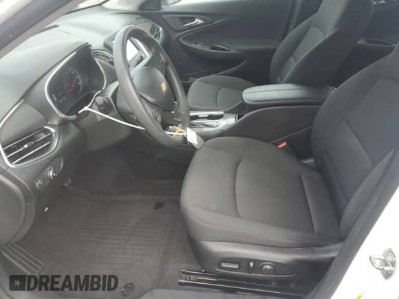 2017 Chevrolet Malibu LT z VIN 1G1ZE5ST3HF123595, wystawiony jako Copart lot #83942335 z przebiegiem 88 685 mil mil oraz Szkoda całkowita • Salvage title. Historia ofert i sprzedaży dostępna na DreamBid. Obrazek 7.