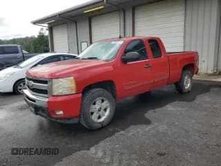 ✅ 2011 Chevrolet Silverado 1500 LT • VIN: 1GCRKSE38BZ256563 • Лот: 84783445. Опубликован ранее на Copart с пробегом 225 883 миль. Бесплатный доступ к архиву аукционных продаж из США и подробный отчёт об истории автомобиля на DreamBid. Изображение 1.