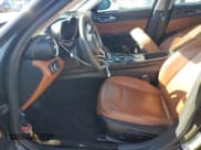 ✅ 2017 Alfa Romeo Giulia • VIN: ZARFAEBN0H7551809 • Lot: 81312125. Listed on Copart with 60,736 mi. Free auction sales archive from the USA and detailed vehicle history report at DreamBid. Image 7.