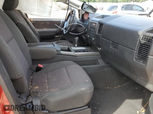 ✅ 2011 Nissan Titan SV • VIN: 1N6BA0EC1BN317295 • Lot: 69265345. Wystawiony na Copart z przebiegiem 110 801 mil. Bezpłatny archiwum sprzedaży aukcyjnych z USA i szczegółowy raport historii pojazdu na DreamBid. Zdjęcie 7.