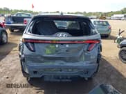 ✅ 2024 Hyundai Tucson SEL • VIN: 5NMJFCDE5RH312807 • Lot: 43211979. Wystawiony na IAAI z przebiegiem 15 221 mil. Bezpłatny archiwum sprzedaży aukcyjnych z USA i szczegółowy raport historii pojazdu na DreamBid. Zdjęcie 17.