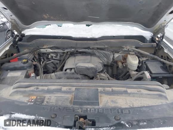 ✅ 2015 Chevrolet Silverado 2500HD LT • VIN: 1GC2KVEG4FZ555799 • Lot: 41308705. Wystawiony na IAAI z przebiegiem 206 455 mil. Bezpłatny archiwum sprzedaży aukcyjnych z USA i szczegółowy raport historii pojazdu na DreamBid. Zdjęcie 10.