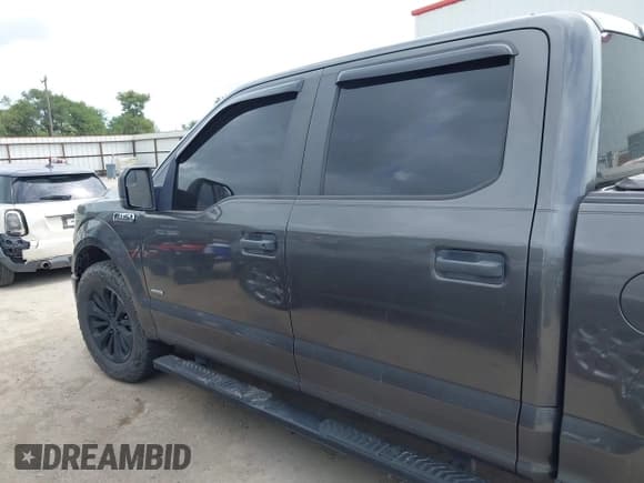 ✅ 2017 Ford F-150 XL • VIN: 1FTEW1CP0HKD92965 • Lot: 42690554. Listed on IAAI with 157,960 mi. Free auction sales archive from the USA and detailed vehicle history report at DreamBid. Image 14.