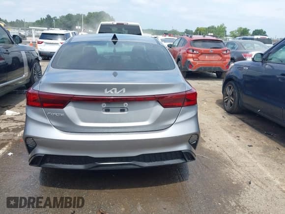 ✅ 2024 Kia Forte LXS • VIN: 3KPF24AD5RE757011 • Лот: 43037245. Опубликован ранее на IAAI с пробегом 13 704 миль. Бесплатный доступ к архиву аукционных продаж из США и подробный отчёт об истории автомобиля на DreamBid. Изображение 17.