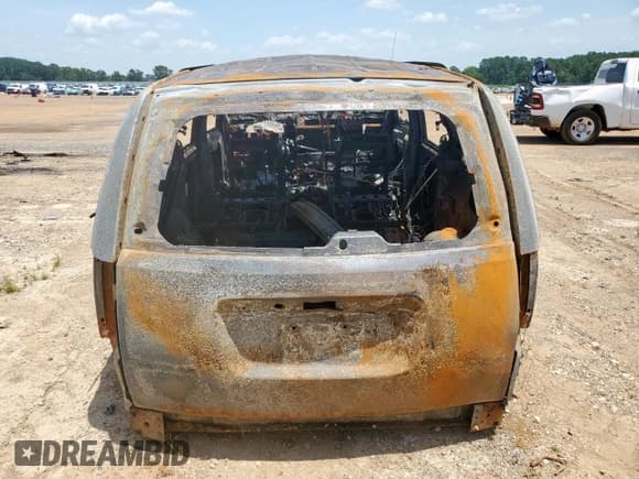 ✅ 2010 Chrysler Town & Country LX • VIN: 2A4RR2D17AR329999 • Lot: 65410325. Wystawiony na Copart z przebiegiem Nie podano. Bezpłatny archiwum sprzedaży aukcyjnych z USA i szczegółowy raport historii pojazdu na DreamBid. Zdjęcie 6.