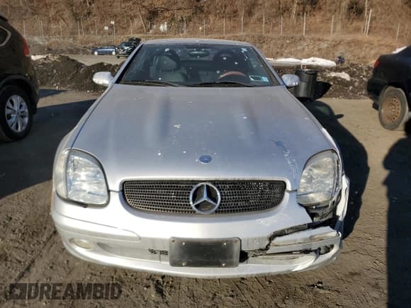 ✅ 2001 Mercedes-Benz SLK 230 Kompressor • VIN: WDBKK49F11F208161 • Лот: 89014555. Опубликован ранее на Copart с пробегом 50 820 миль. Бесплатный доступ к архиву аукционных продаж из США и подробный отчёт об истории автомобиля на DreamBid. Изображение 5.